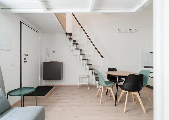 Guesthost - Bright Navigli