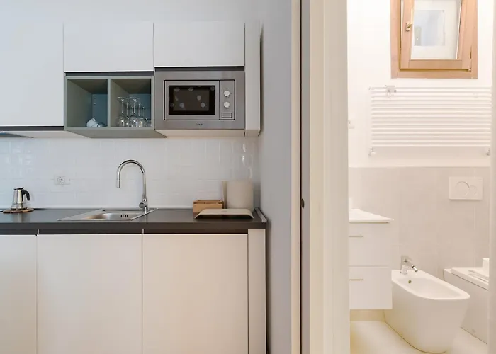 Guesthost - Bright Navigli