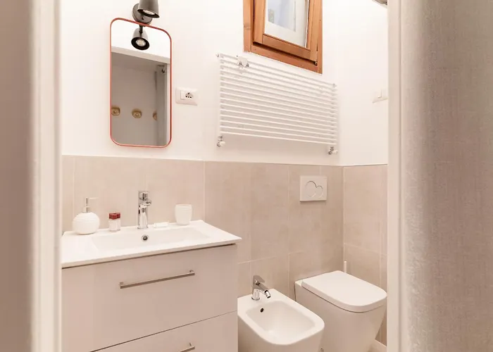 Guesthost - Bright Navigli Apartamento *